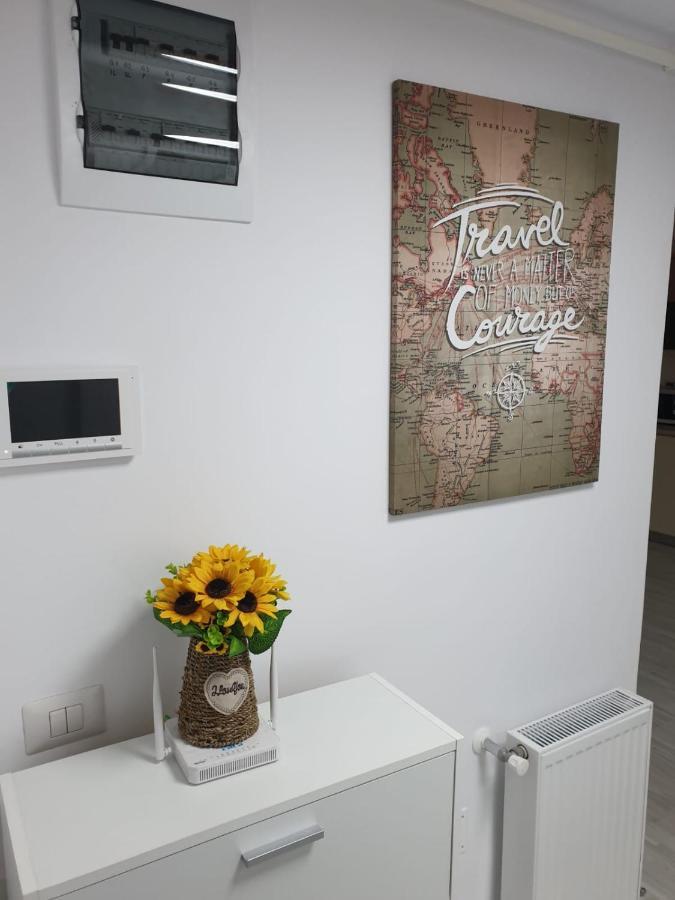 Topaz Central Apartment Bacau Luaran gambar