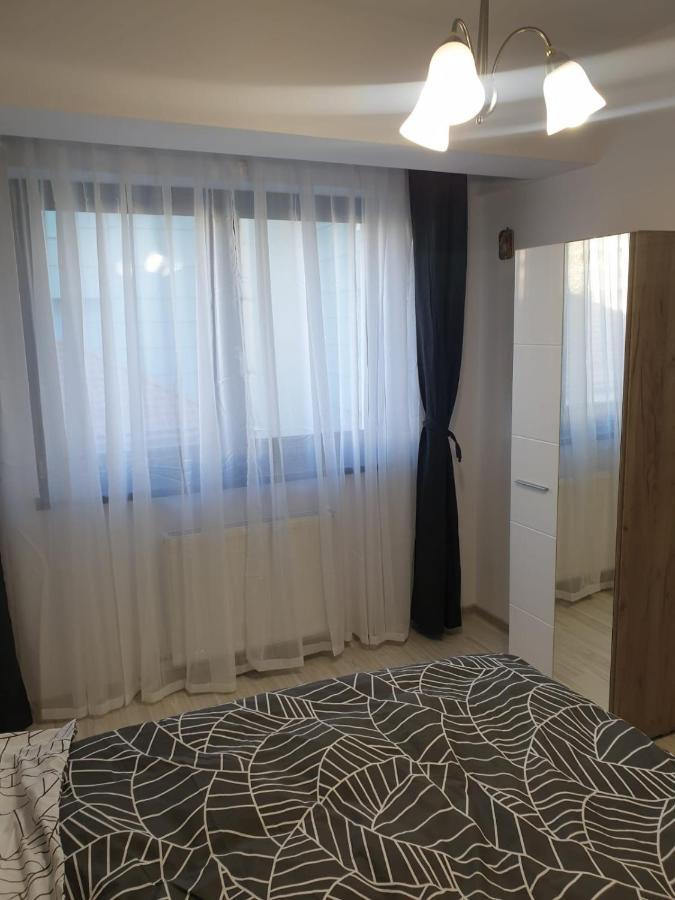 Topaz Central Apartment Bacau Luaran gambar